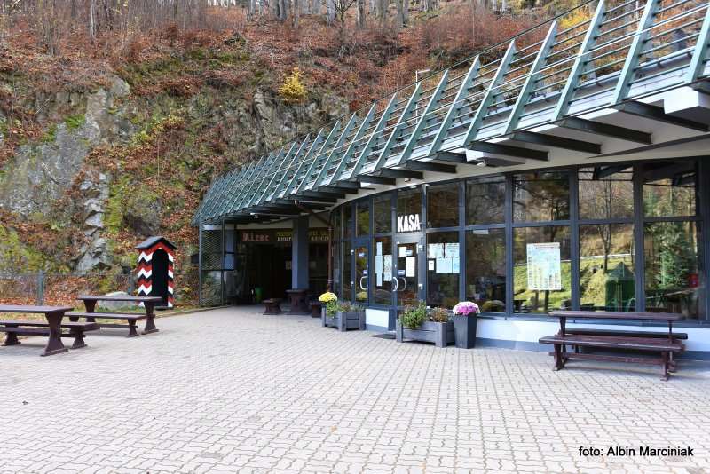 Sztolnie_Walimskie_Kompleks_RIESE_Dolny_Slask_4_Fotor