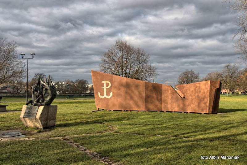 Pomnik AK w Krakowie 15