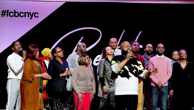 Zdj 9. Worship w FCHC na Harlemie