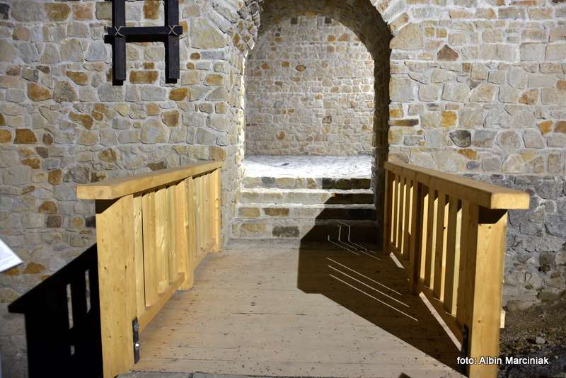 Ruiny zamku w Czchowie 17