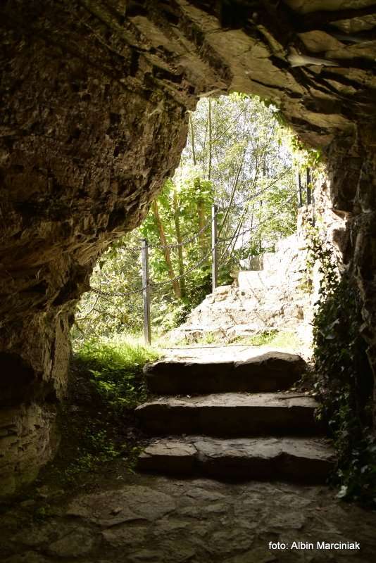 Zamek na Skale w Trzebieszowicach 17