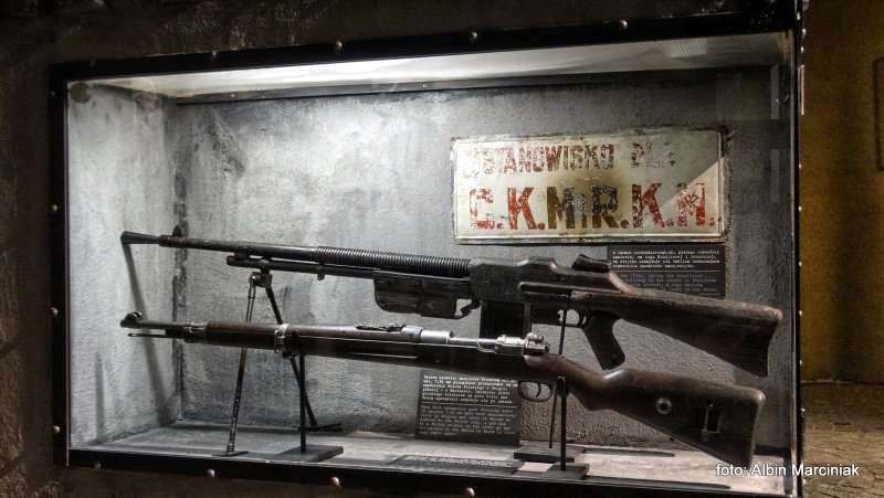 Muzeum Powstania Warszawskiego 16