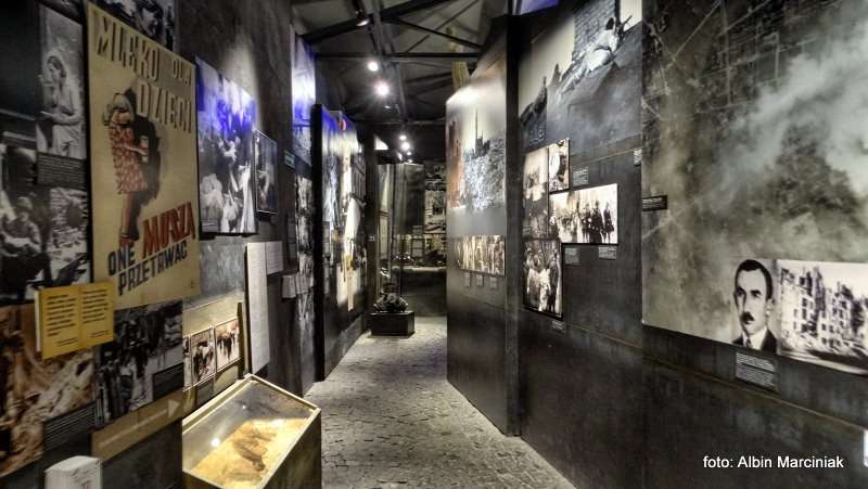 Muzeum Powstania Warszawskiego 17