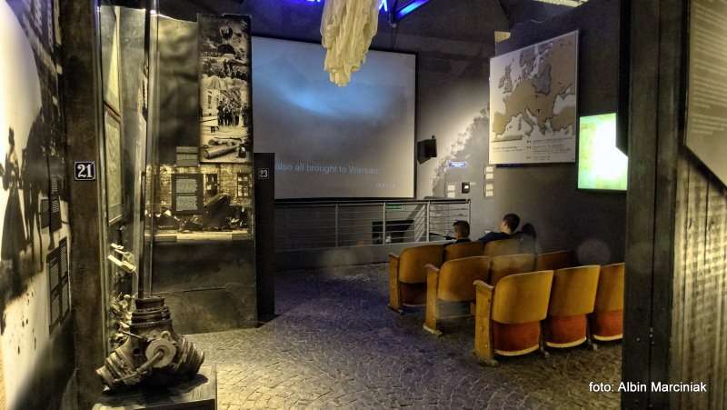 Muzeum Powstania Warszawskiego 18