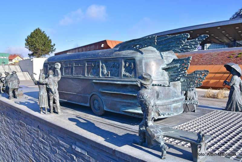 Dworzec Autobusowy w Kielcach UFO 12