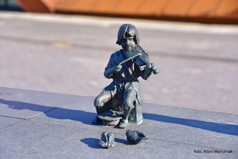 Dworzec Autobusowy w Kielcach UFO 17