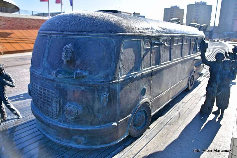 Dworzec Autobusowy w Kielcach UFO 19