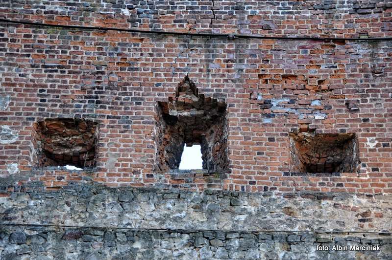  Zamek w Melsztynie 13