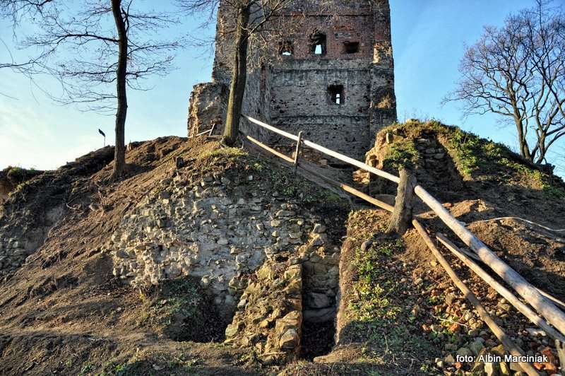  Zamek w Melsztynie 27