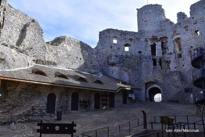 Zamek Ogrodzieniec 13