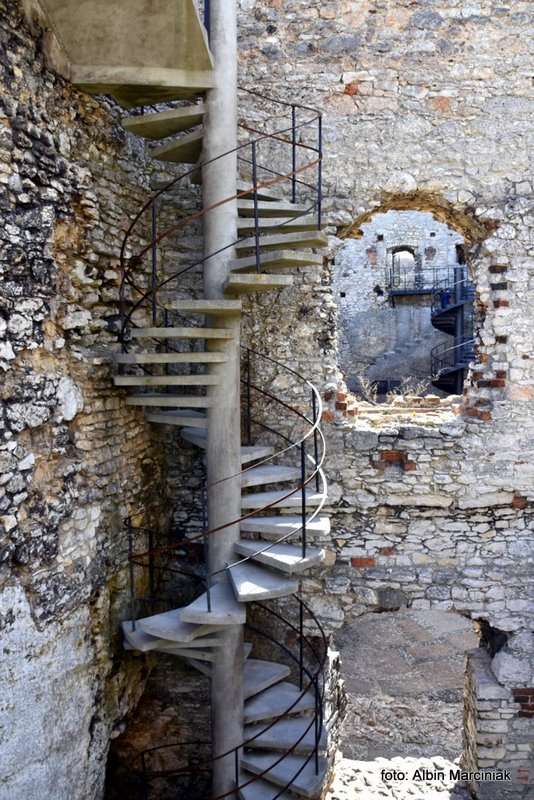 Zamek Ogrodzieniec 18