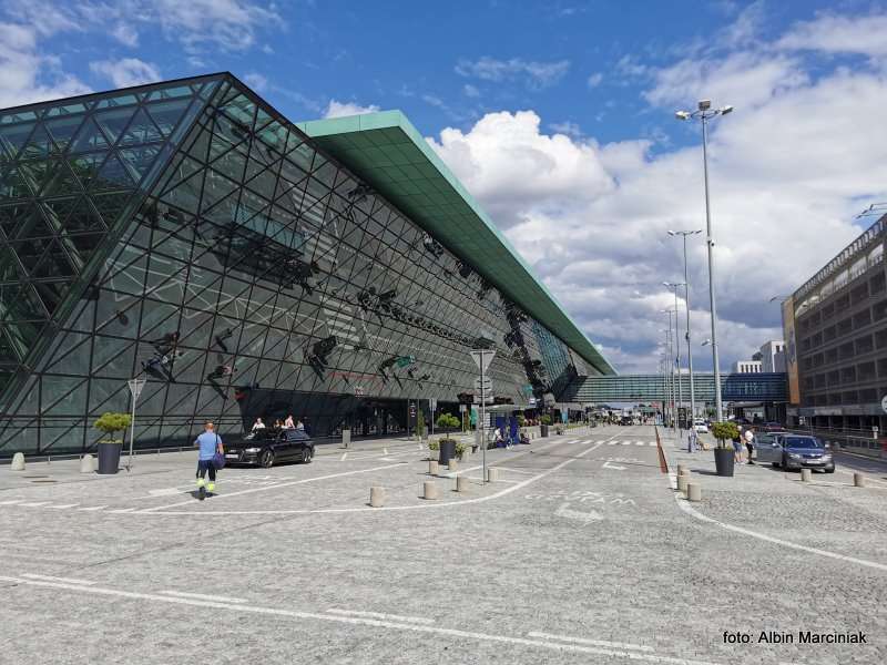 loty z Krakowa do Dubaju 1