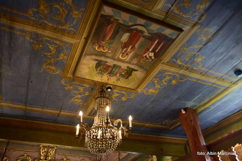 Cerkiew grekokatolicka Owczary Unesco Malopolska Polska zabytkowy kosciol drewniany 14