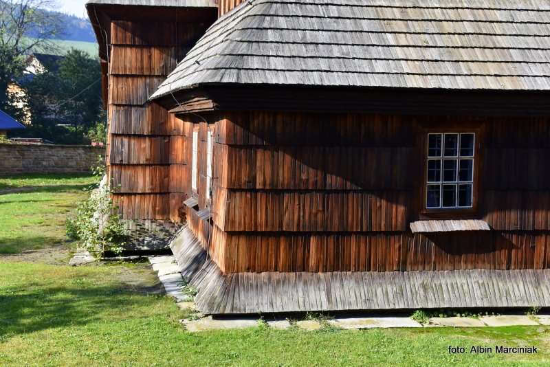 Cerkiew grekokatolicka Owczary Unesco Malopolska Polska zabytkowy kosciol drewniany 17
