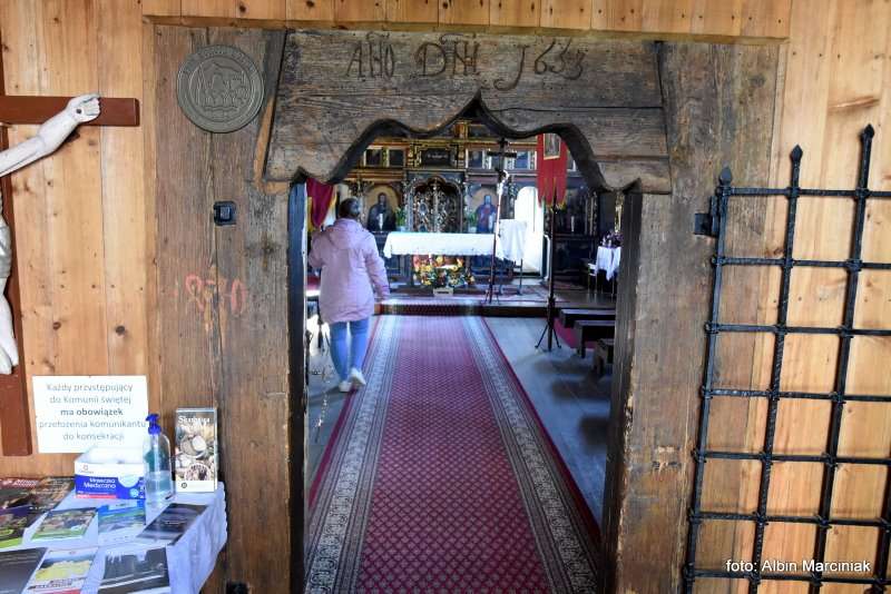 Cerkiew grekokatolicka Owczary Unesco Malopolska Polska zabytkowy kosciol drewniany 2