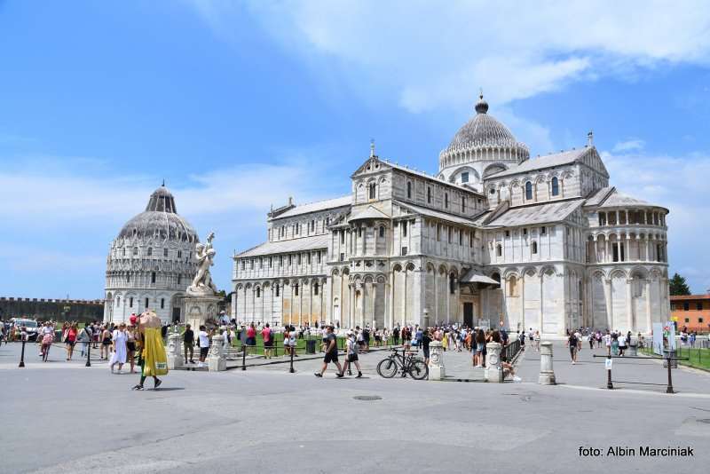 Piza Wlochy krzywa wieża 33