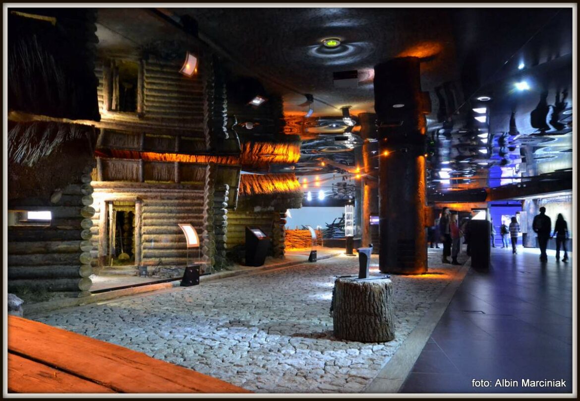 Podziemia Rynku w Krakowie trasa turystyczna