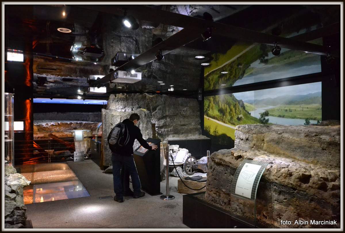 Podziemia Rynku w Krakowie trasa turystyczna